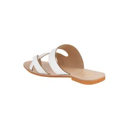 Shoetopia Solid Strap Detailed Sandals - White image 3