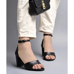 Shoetopia Solid With Buckle Closure Block Heel Sandals - Black-picture-42