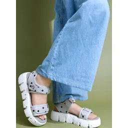 Shoetopia Women Printed Flatform Sandals-picture-17