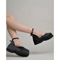 shoetopia Women Pumps with Buckle Closure image 1