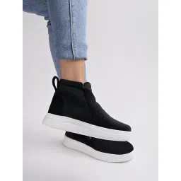 shoetopia Women's Flat Boots image 4