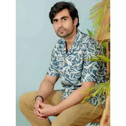 Shortscape Men Standard Fit Cuban Collar Floral Printed Casual Shirt-picture-35