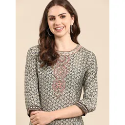 SHOWOFF Ethnic Motifs Printed Thread Work Kurta-picture-13