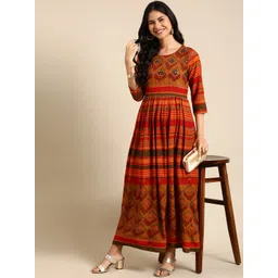 SHOWOFF Geometric Yoke Design Mirror Work Kurta-picture-38