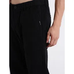 SHOWOFF Men Black Tapered Fit Cotton Regular Trousers image 2