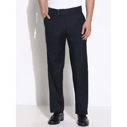 SHOWOFF Men Comfort Low-Rise Pleated Trousers-picture-19