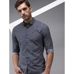 SHOWOFF Men Comfort Printed Cotton Casual Shirt image 1