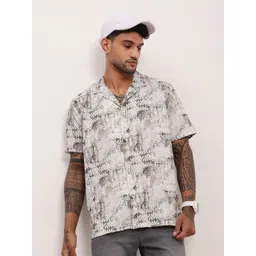 SHOWOFF Men Comfort Relaxed Fit Cuban Collar Abstract Printed Cotton Casual Shirt-picture-24