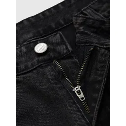 SHOWOFF Men Comfort Straight Fit Low-Rise Light Fade Jeans image 4