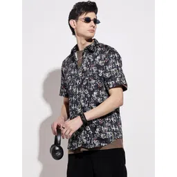 SHOWOFF Men Printed Casual Shirt image 1