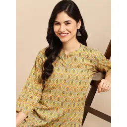 SHOWOFF Women Yellow & Blue Cotton Floral Printed Kurta-picture-38