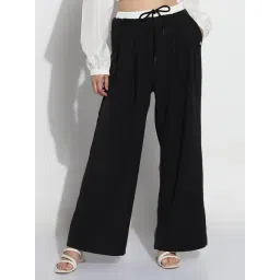 SHOWOFFFF Black Solid Trousers-picture-24
