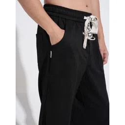 SHOWOFFFF Men Low-Rise Easy Wash Trousers image 3