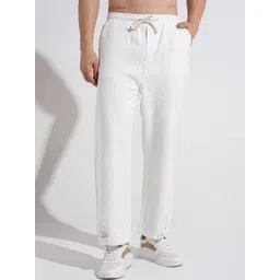 SHOWOFFFF Men Low-Rise Regular Fit Denim Trousers-picture-24