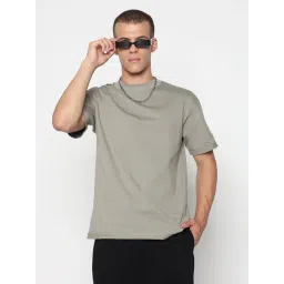 SHOWOFFFF Olive Cotton Regular Fit T-Shirt-picture-19