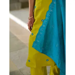 SHREE KHODAL FASHION Women Ethnic Motifs Embroidered Regular Thread Work Chanderi Silk Kurta with Trousers & image 2