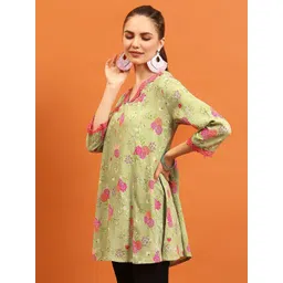 Shree Liva Printed Tunic image 4