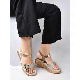 SHUZ TOUCH Wedge Sandals with Buckles-picture-34