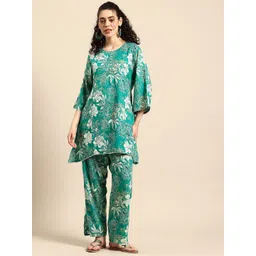 Sia Ab Pehnegi Duniya Printed Lace Inserts Kurta With Trousers-picture-14