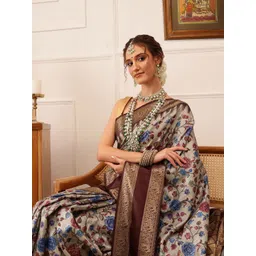 Silk Land Floral Zari Kanjeevaram Saree-picture-29