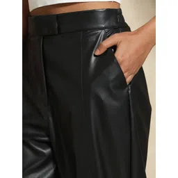 Silvertraq Women Mid-Rise Straight-Fit Regular Trouser image 4