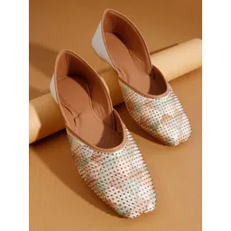 SIRDENILL Women Textured Mojaris-picture-37