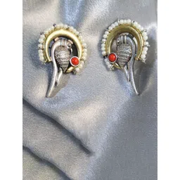SIVA BY ANIKA Brass-Plated Pearls Beaded Oxidised Parrot Shaped Studs image 5