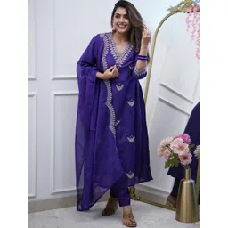 Siya Fashion Women Floral Embroidered Kurta with Trousers & Dupatta-picture-25