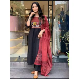 S.K.C Women Ethnic Motifs Yoke Design Mirror Work Kurta with Trousers & Dupatta-picture-35