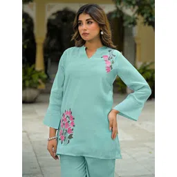 Skylee Pop Women Floral Embroidered Regular Thread Work Kurta with Trousers-picture-31