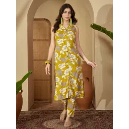 Skylee Pop Women Floral Printed Kurta with Trousers-picture-23