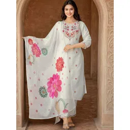Skylee Pop Women Floral Printed Kurta with Trousers & Dupatta-picture-15