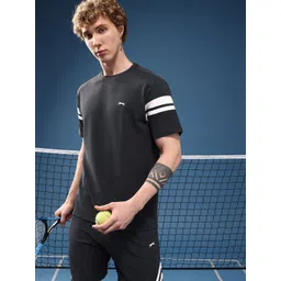 Slazenger Solid T-Shirt With Regular Shorts-picture-31