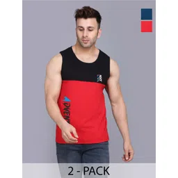 SLOWLORIS Men 2 Colourblocked Applique Slim Fit T-shirt-picture-10