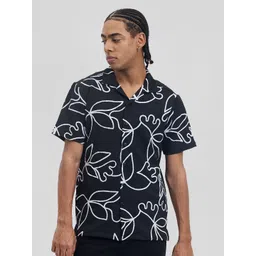 Snitch Men Boxy Opaque Printed Casual Shirt-picture-14