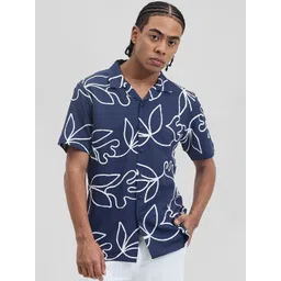 Snitch Men Boxy Opaque Printed Casual Shirt-picture-12