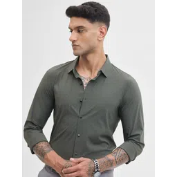 Snitch Men Classic Slim Fit Spread Collar Vertical Striped Formal Shirt-image-10