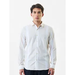 Snitch Men India Slim Fit Micro Ditsy Printed Spread Collar Formal Shirt-picture-24