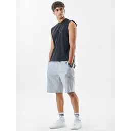Snitch Men Light Grey Mid-Rise Relexed Fit Cargo Shorts image 2