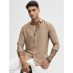 Snitch Men Spread Collar Textured Casual Shirt-picture-35