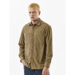 Snitch Men Textured Spread Collar Casual Shirt image 1