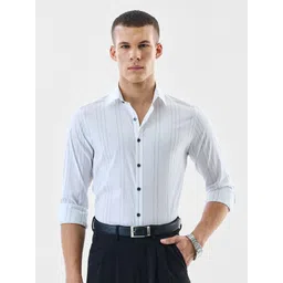 Snitch Pin Striped Spread Collar Slim Fit Formal Shirt-picture-16