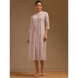 Soch Women Abstract Printed Mandarin Collar Three Fourth Sleeve Ethnic Midi Dress-picture-31