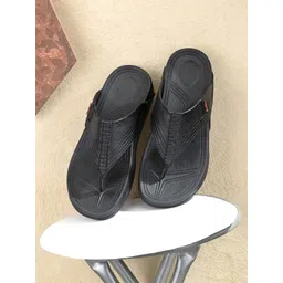 SOFTIO Men Black Thong Flip-Flops-picture-21