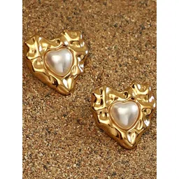 SOHI Gold-Plated Pearls Studded Bordeaux-Coeur Studs-picture-34