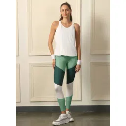 Soie White & Green Regular Fit Sport Top & Tights Set-picture-39