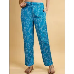 Soie Women Supersoft Rayon Printed Pyjamas with Pockets-picture-14