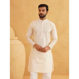 SOJANYA Men Embroidered Kurta-picture-10