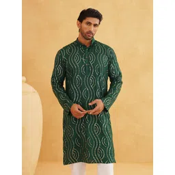 SOJANYA Men Quirky Embroidered Kurta image 5