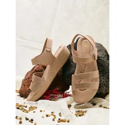 Sole To Soul Textured Wedge Sandals-picture-25